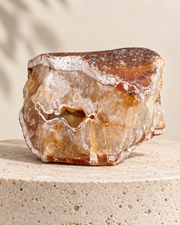 Piedra natural miel con cavidad cristalina
