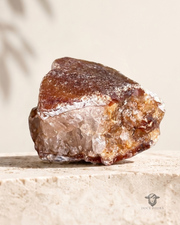 Piedra natural miel con cavidad cristalina